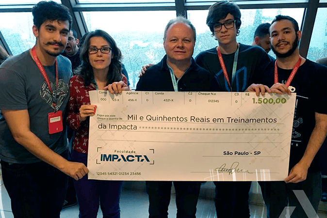 Capa do artigo Aluno da Faculdade Impacta vence pela 2ª vez o Bluehack, o Hackathon da IBM