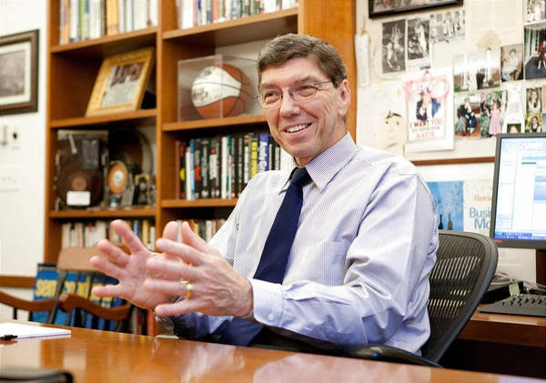 Clayton-Christensen-em-Harvard